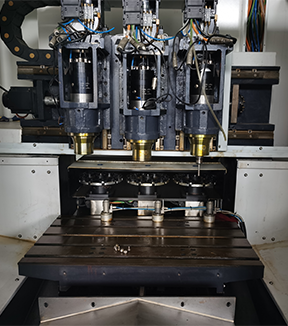 三轴协同效率倍增-免换刀连续加工解决方案